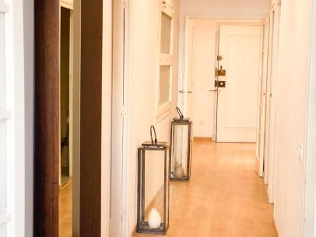 Piso en alquiler de 3 habitaciones en la Dreta de l'Eixample