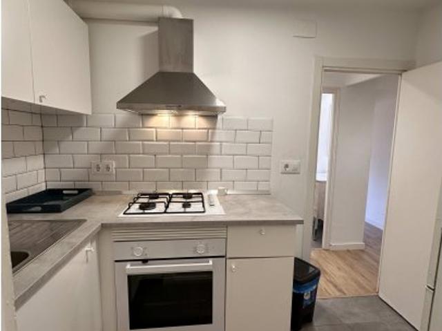 Piso en alquiler de 3 habitaciones en La Teixonera, Barcelona