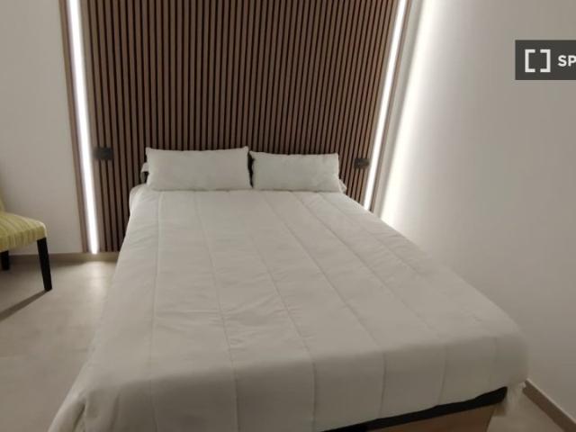 Piso en alquiler de 4 habitaciones en Alicante