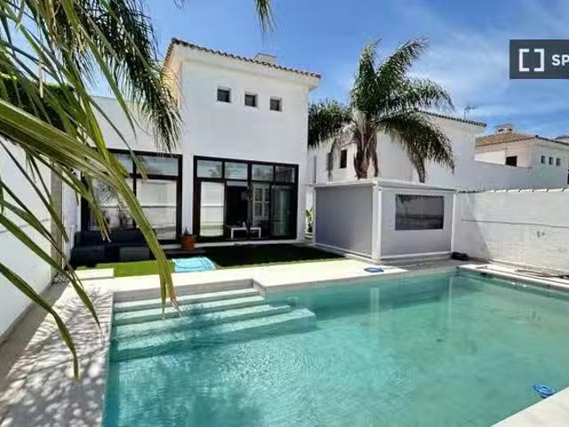 Piso en alquiler de 4 habitaciones en Chiclana de la Frontera