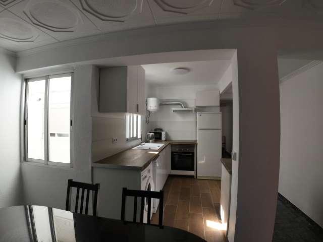 Piso en alquiler de 4 habitaciones en La Malva Rosa, Valencia