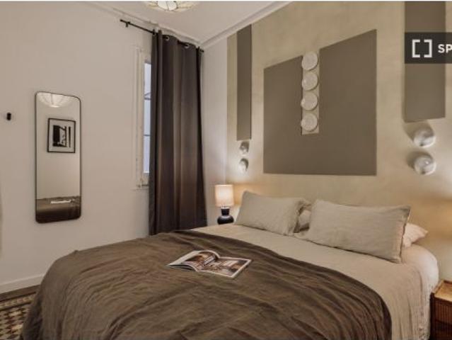 Piso en alquiler de 4 habitaciones en la Nova Esquerra de l' Eixample
