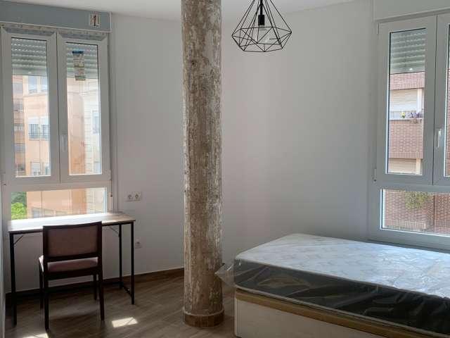 Piso en alquiler de 4 habitaciones en La Petxina, Valencia