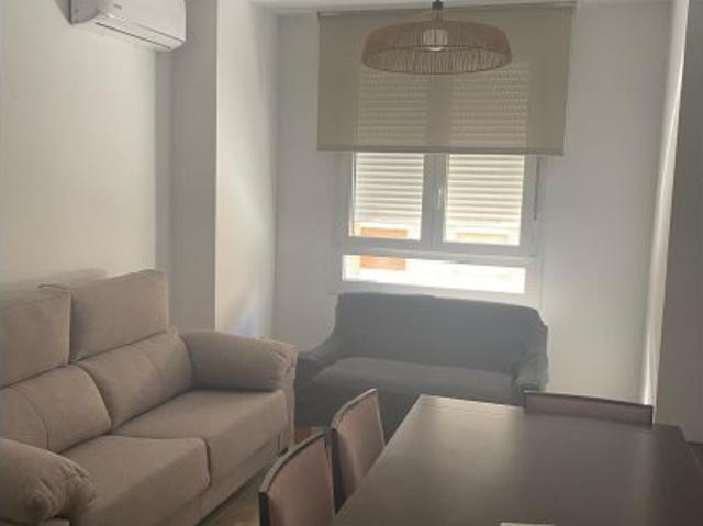 Piso en alquiler de 4 habitaciones en La Petxina, Valencia