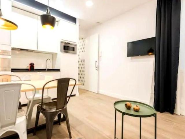 Piso en alquiler en Madrid, Calle de las Infantas, 28004