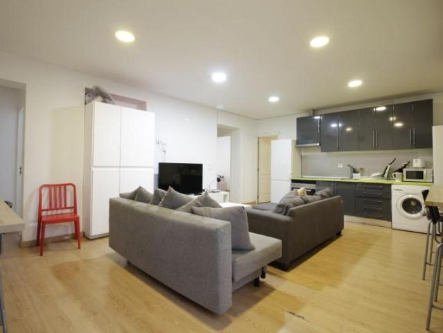 Piso en alquiler en Madrid, Centro Cortes