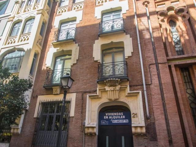 Piso en alquiler en Madrid, Centro Palacio