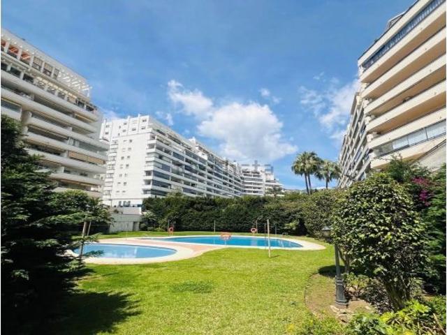 Piso en Alquiler en Marbella, Málaga