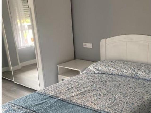 Piso en alquiler en Marrón Ampuero
