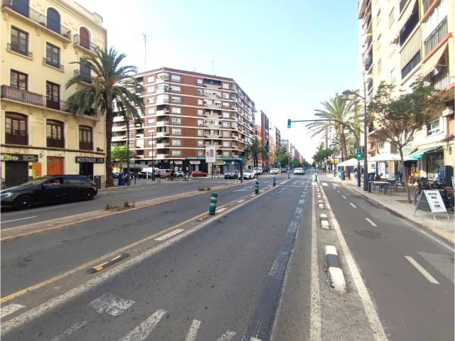 Piso en alquiler en Mestalla 46021