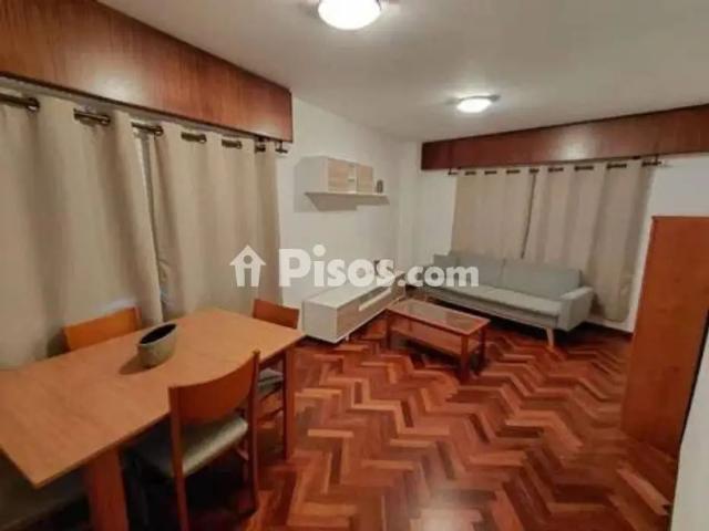 Piso en alquiler en Mera Serantes
