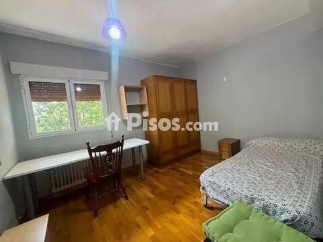 Piso en alquiler en Milagrosa Arrosadia