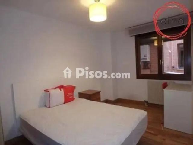Piso en alquiler en Milagrosa Arrosadia