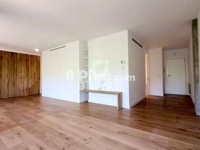 Piso en alquiler en Mirasierra