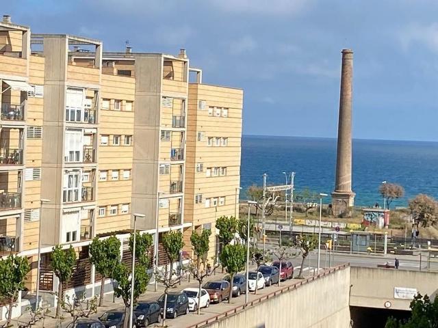 Piso en alquiler en Montgat, de 93 m² 3 habitaciones por 1.220