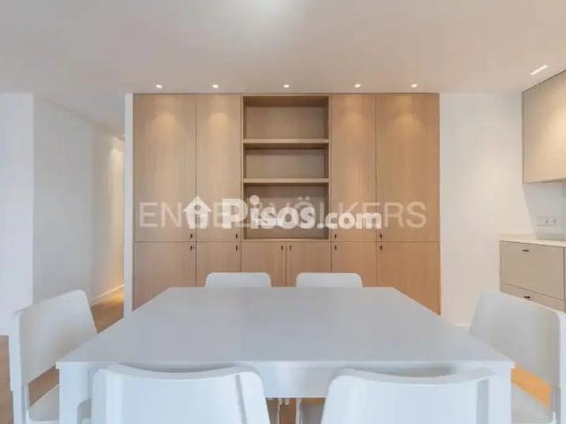 Piso en alquiler en Montolivet