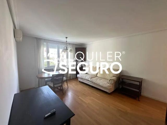 Piso en alquiler en Moratalaz