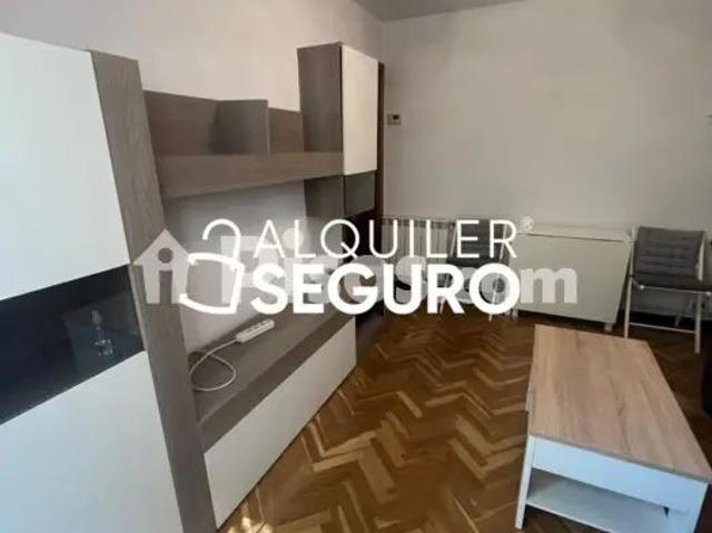 Piso en alquiler en Moratalaz