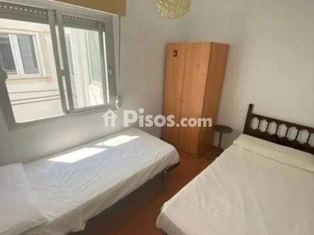 Piso en alquiler en Núcleo