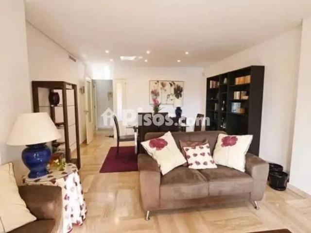 Piso en alquiler en Núcleo