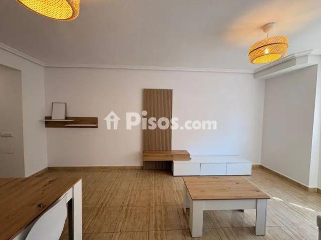 Piso en alquiler en Núcleo