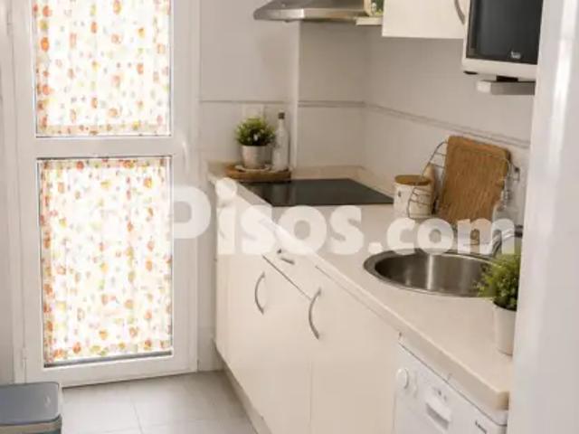Piso en alquiler en Nuevo Portil