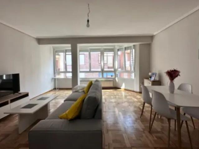 Piso en alquiler en Numancia San Fernando