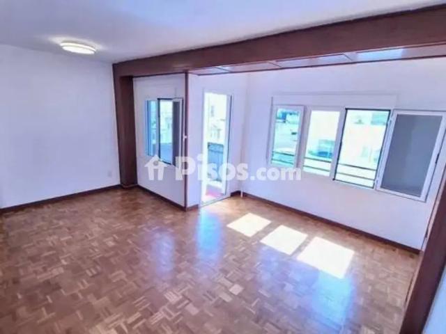 Piso en alquiler en Nou Eixample Sud