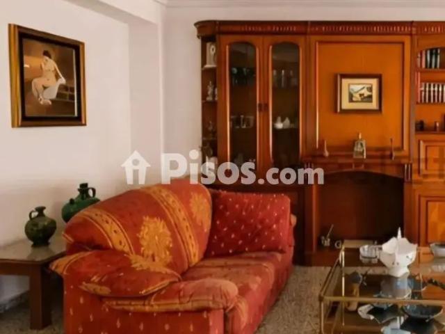 Piso en alquiler en Nou Moles
