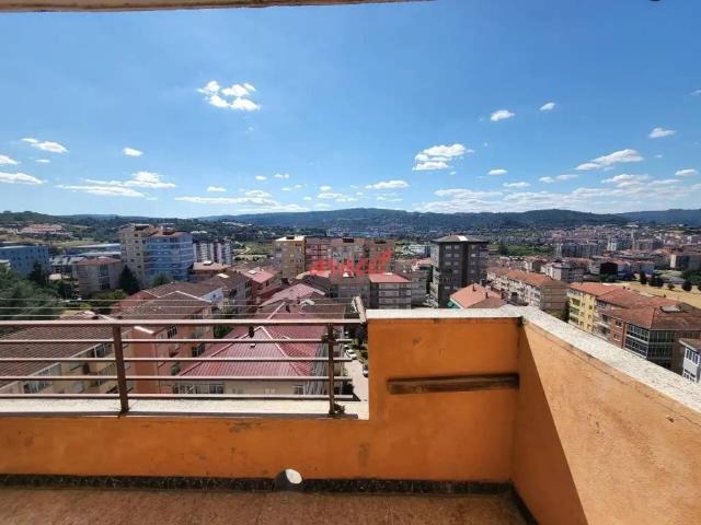 Piso en Alquiler en Ourense