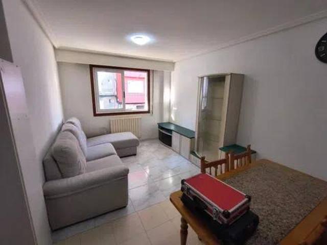 Piso en Alquiler en Ourense