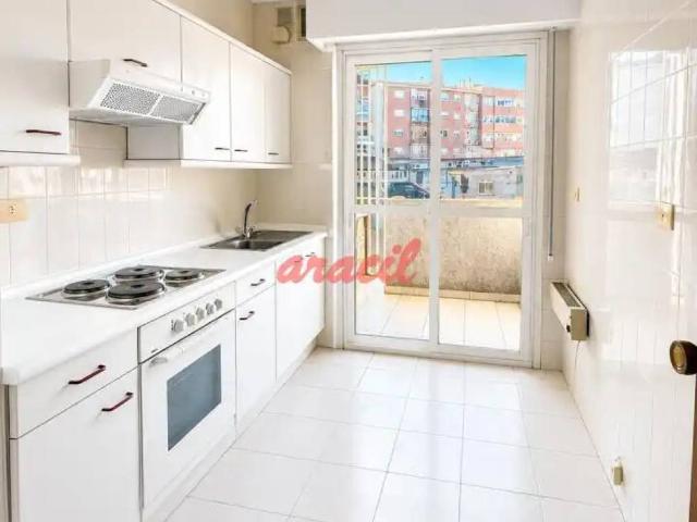 Piso en Alquiler en Ourense
