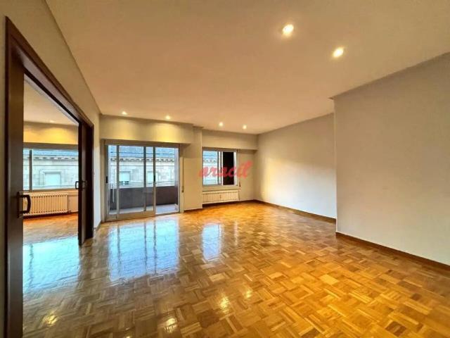 Piso en Alquiler en Ourense