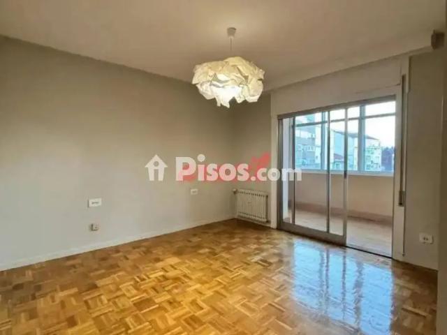 Piso en alquiler en Ourense Capital