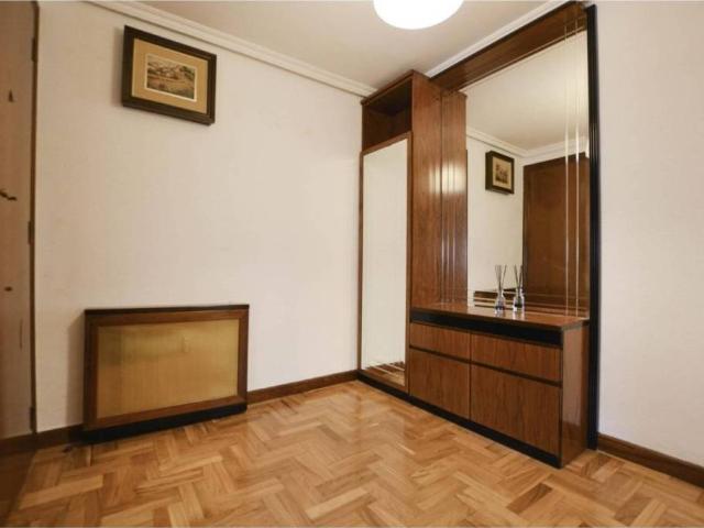 Piso en Alquiler en Oviedo