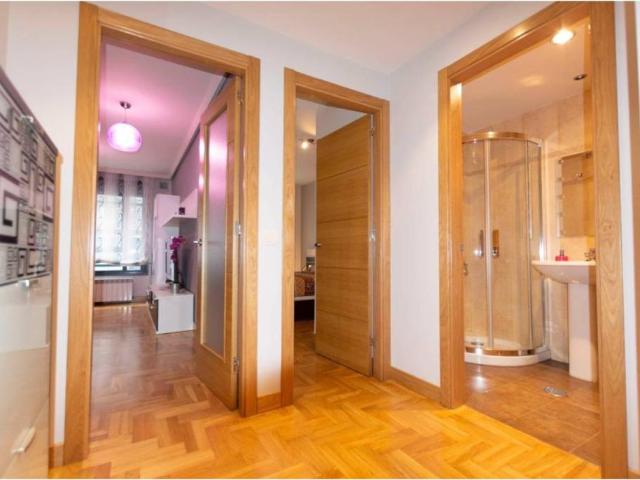 Piso en Alquiler en Oviedo
