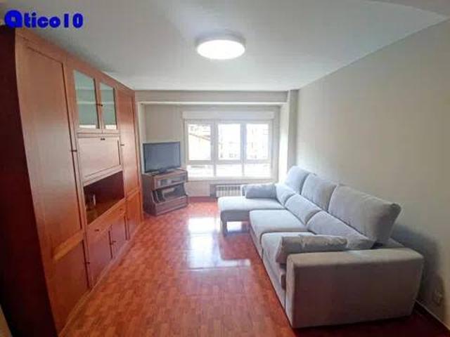 Piso en Alquiler en Oviedo