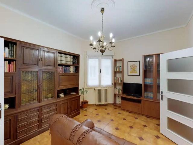 Piso en Alquiler en Oviedo