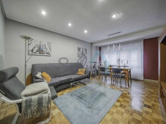 Piso en Alquiler en Oviedo