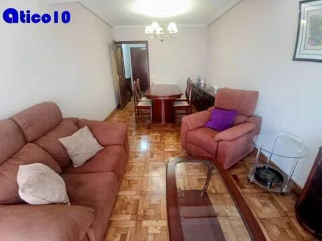 Piso en Alquiler en Oviedo