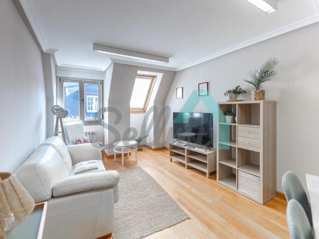 Piso en alquiler en Oviedo de 60 m2 REF:14130