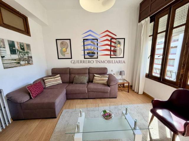 Piso en Alquiler en O Carballiño