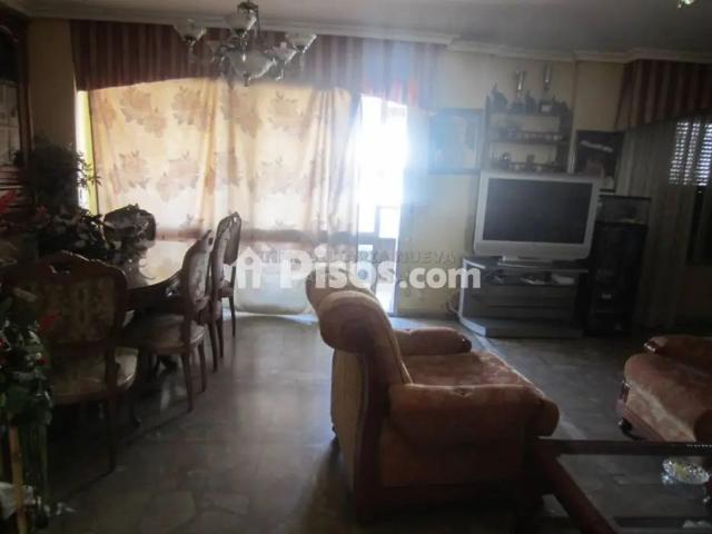 Piso en alquiler en Oliveros Altamira Barrio Alto