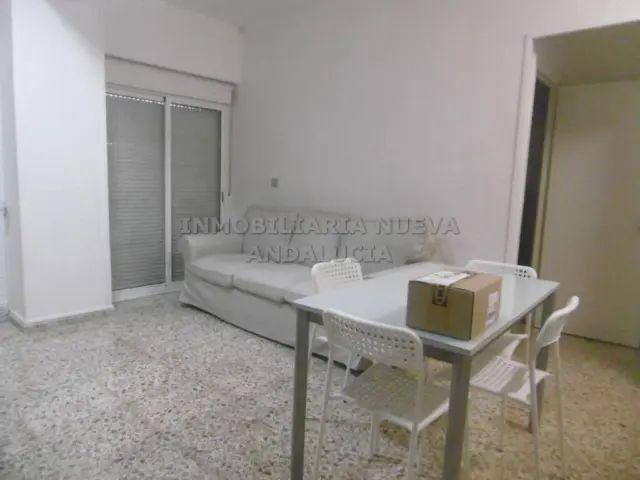 Piso en alquiler en Oliveros Altamira Barrio Alto