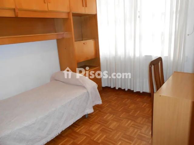 Piso en alquiler en Os Mallos A Falperra