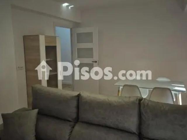 Piso en alquiler en Av. Barcelona Viñuela Rescatado