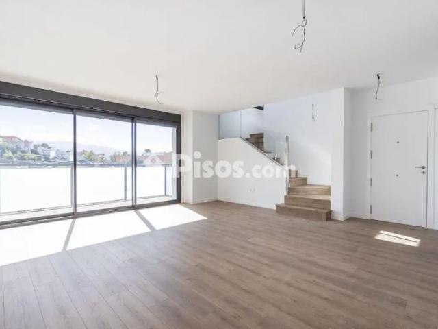 Piso en alquiler en Avda Colorados