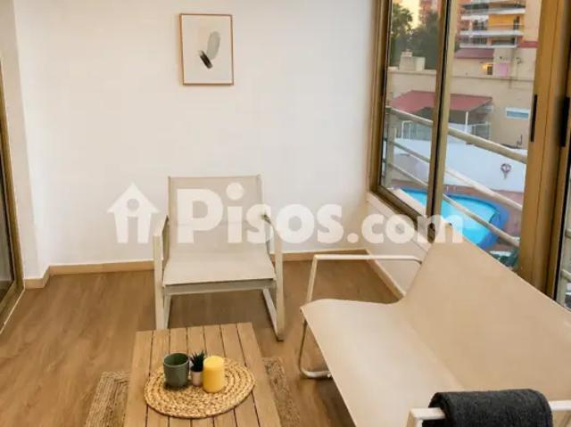 Piso en alquiler en Avenida de Colón, 24