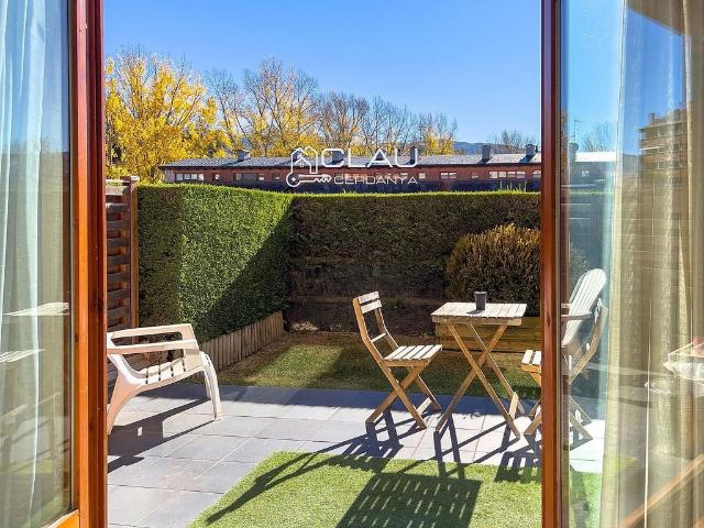 Piso en alquiler en avenida De Catalunya, Llívia Girona, de 61 m² 2 habitaciones por 2.250