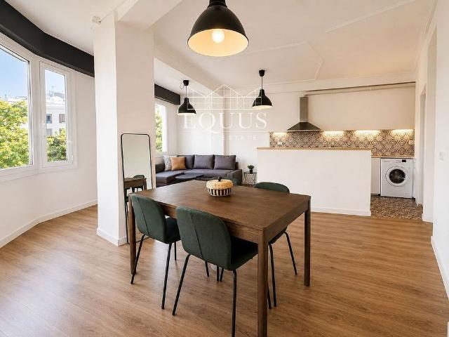 Piso en alquiler en avenida De Gaudí, Barcelona, de 72 m² 2 habitaciones por 1.800